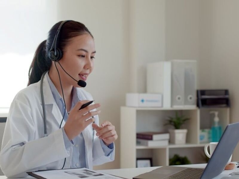 a doctor researching about how much does a virtual medical scribe make