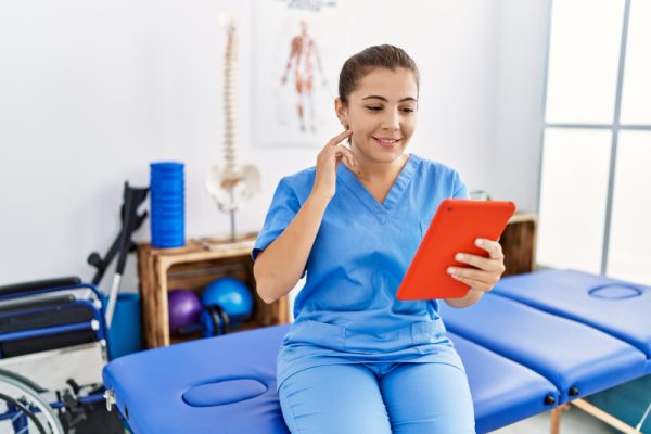 virtual assistant billing using her tablet